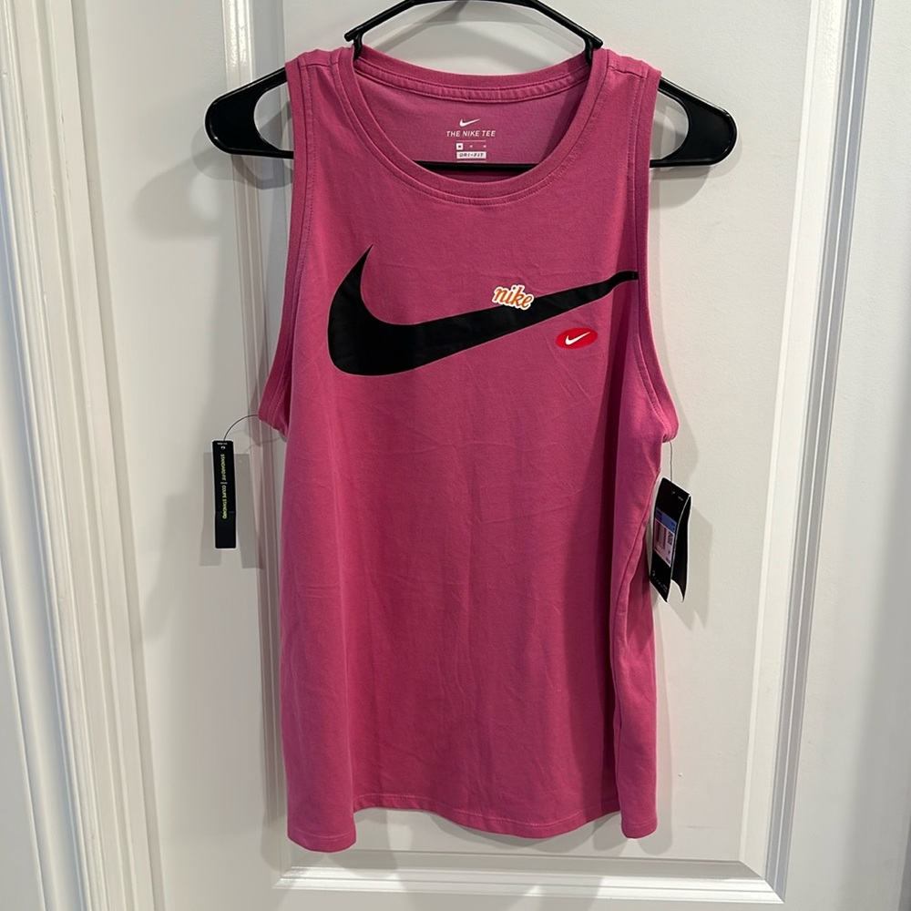 💗The Nike Dry Fit Tank💗
